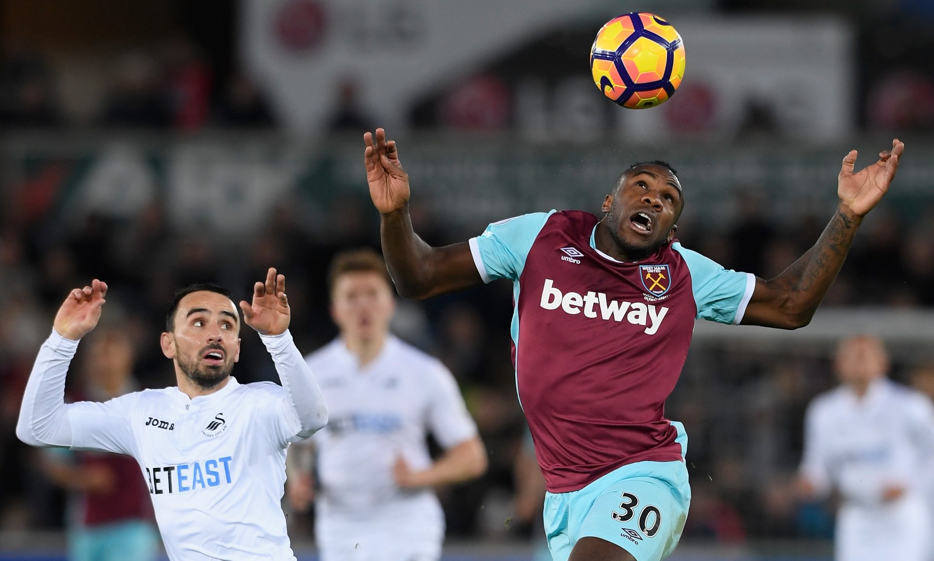 他陷入了 他陷入了